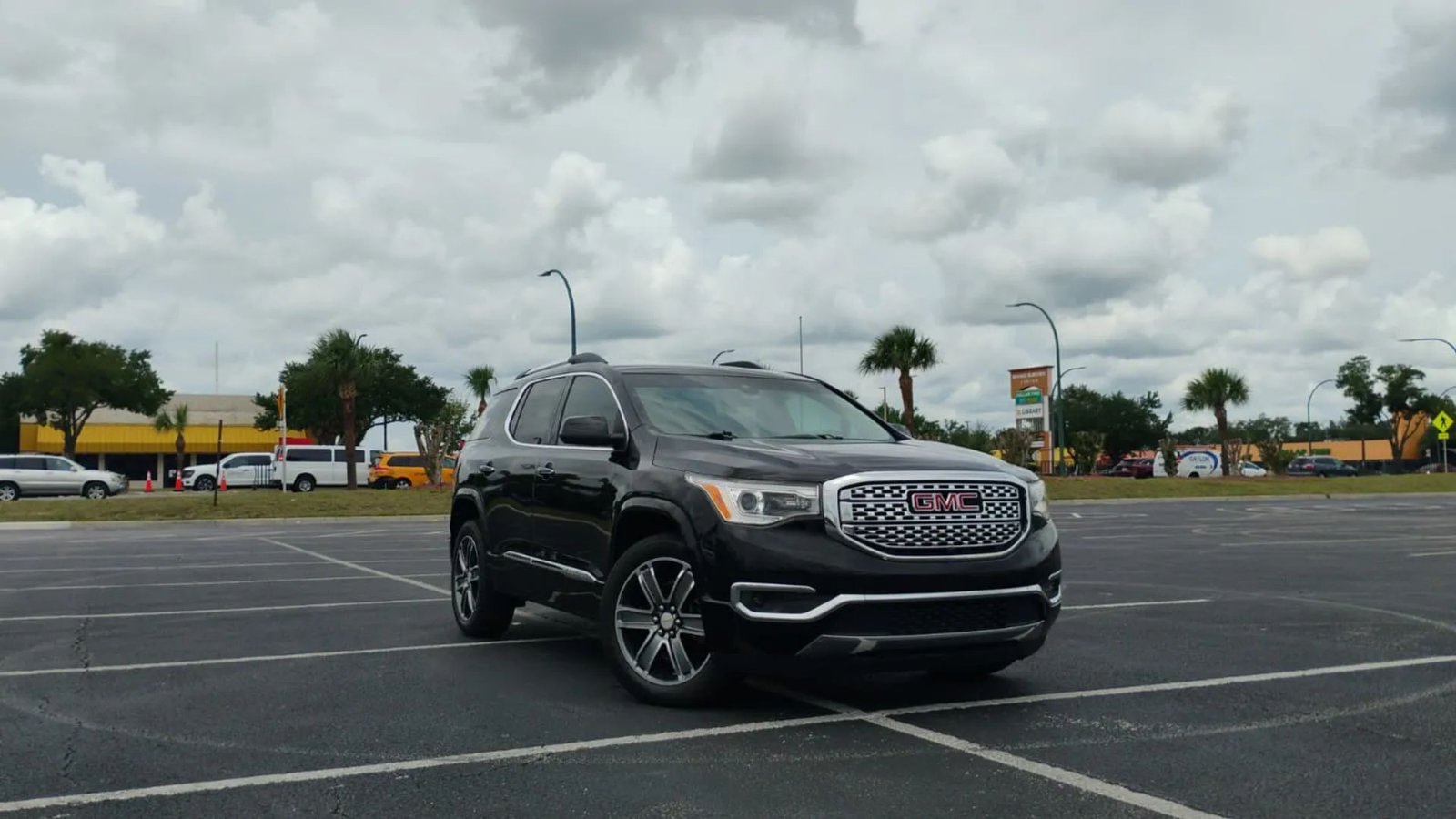 2019 GMC Acadia Denali Sport Utility 4D
