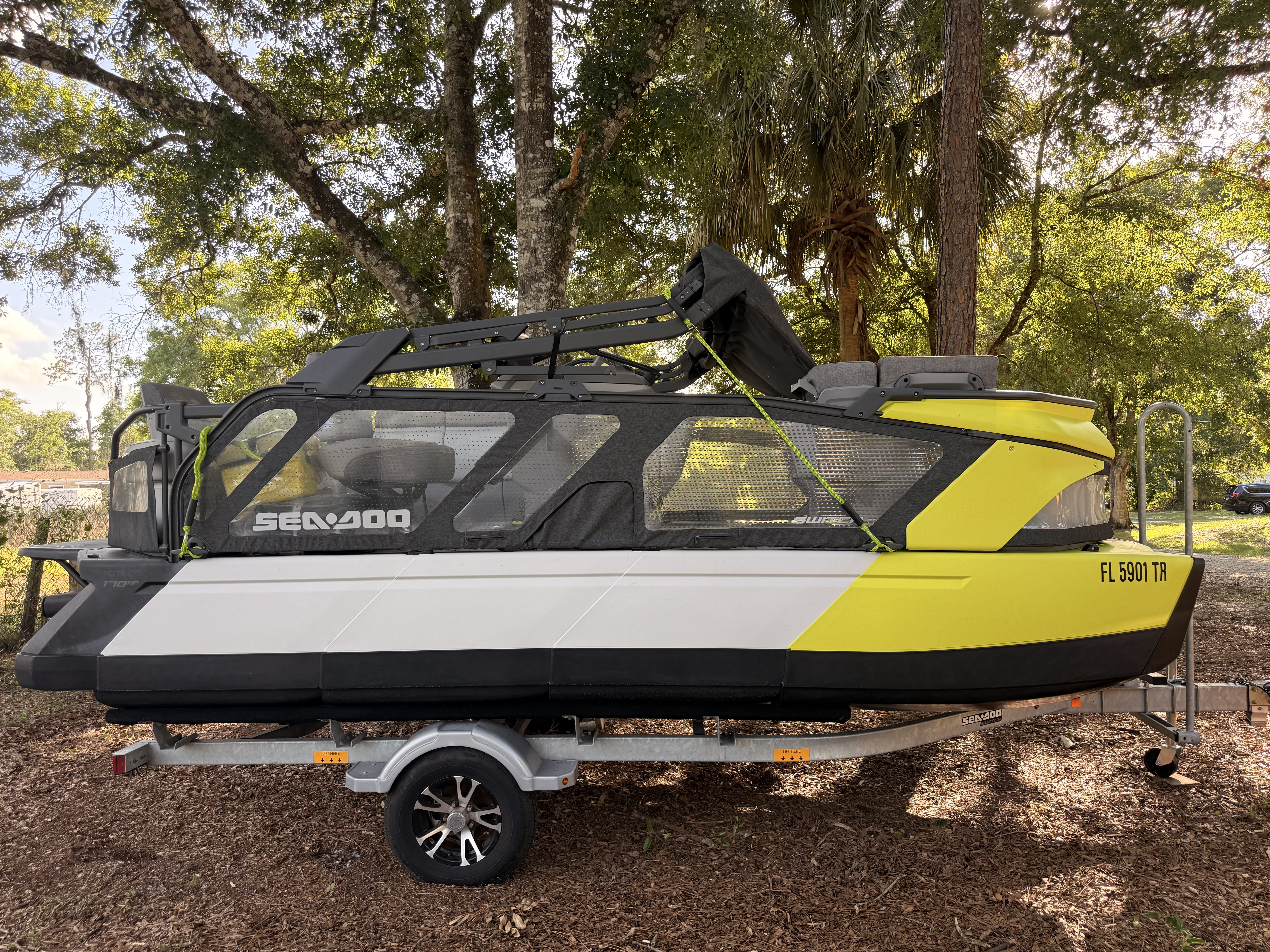 Sea Doo Switch Cruiser 18' - 8 passengers